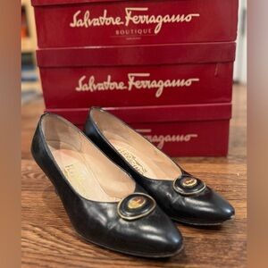 Salvatore Ferragamo Black Leather Calf Pumps with Gold Iconic Logo Size 6.5